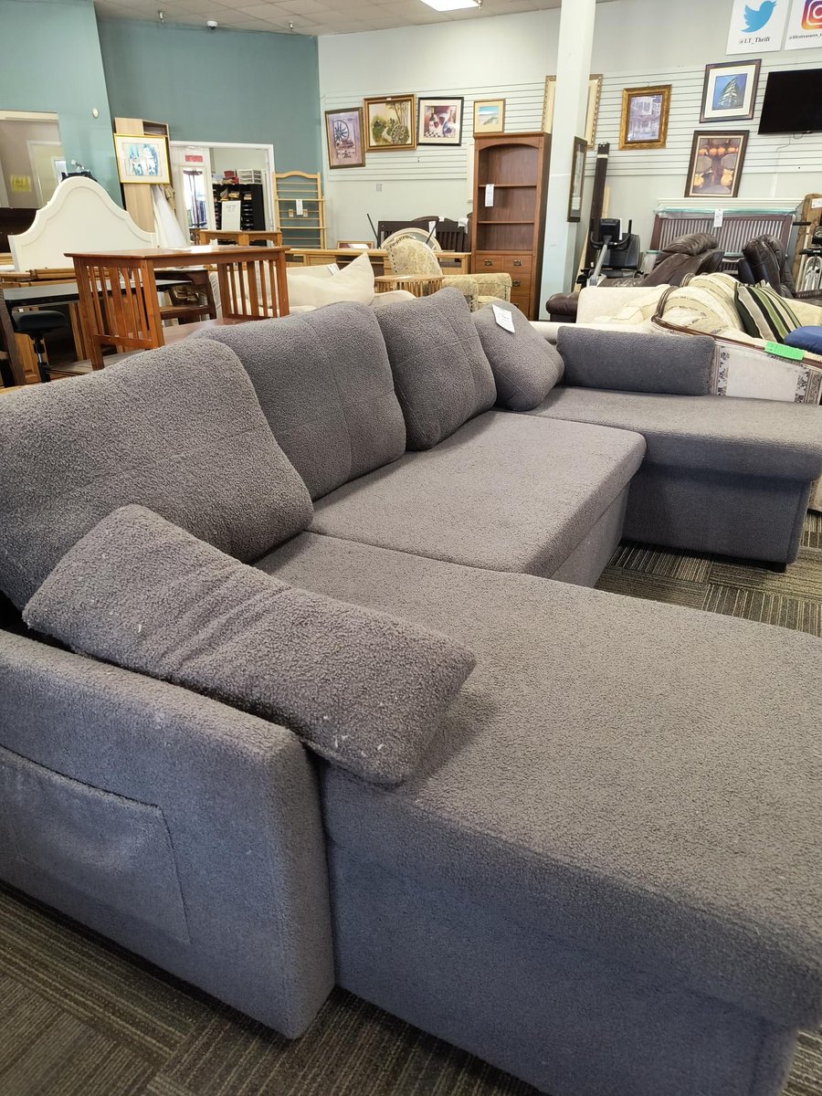 LT_Thrift's tweet image. Last day of the 50% off Housewares, Home Decor &amp;amp; Furniture Sale today at all locations!🦃🪑🍽️ 11/13-11/15🍂

𝑰𝒕𝒆𝒎𝒔 𝒔𝒉𝒐𝒘𝒏 𝒇𝒓𝒐𝒎 𝒐𝒖𝒓 𝑪𝒂𝒓𝒓𝒐𝒍𝒍𝒘𝒐𝒐𝒅 𝒔𝒕𝒐𝒓𝒆. 𝑆𝑜𝑚𝑒 𝑒𝑥𝑐𝑙𝑢𝑠𝑖𝑜𝑛𝑠 𝑚𝑎𝑦 𝑎𝑝𝑝𝑙𝑦.  #thrift #thriftingcommunity #hospicethrift