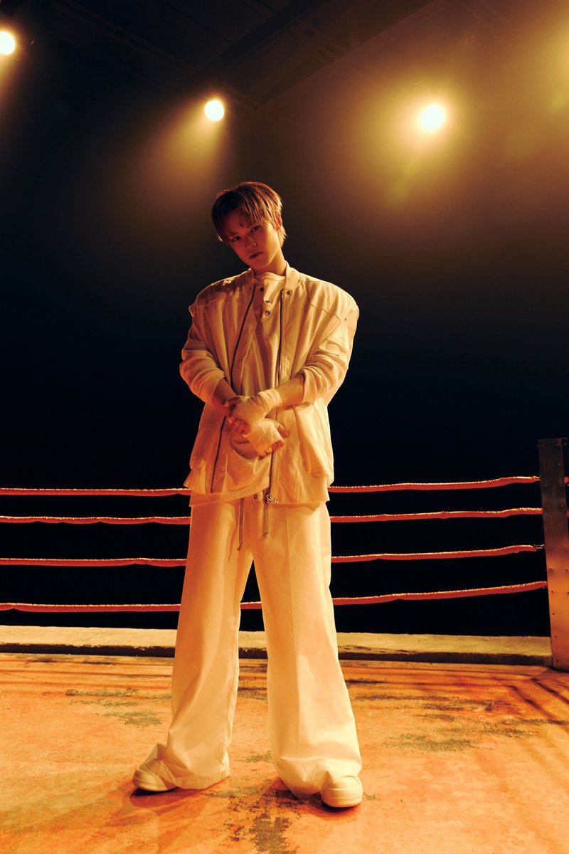 CHQNLE's tweet image. This "Beat It Up" concept is definitely different, but I love the challenge! We've been working so hard for this comeback. The single drops really soon! Get ready for something big on November 17th. Did you guys see the teaser? Let me know what you think! 🤫