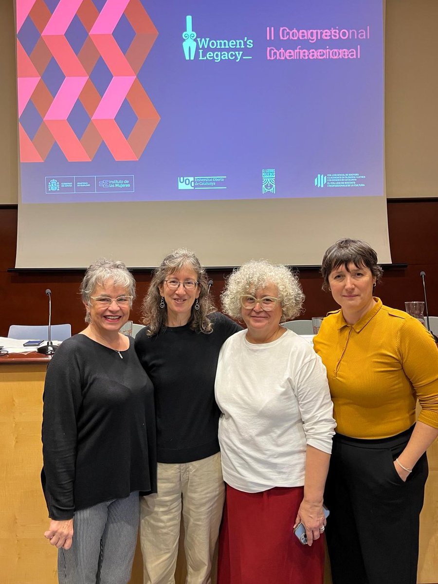 <a href="/amoraescena/">Anna Gascon</a> ens ha acompanyat en les tres jornades del #womenslegacy en representació de <a href="/AccioCulturalPV/">Acció Cultural del País Valencià</a>, que des del principi ha donat suport al projecte.

<a href="/OBorrasAnna/">Anna Oliver Borràs</a> <a href="/terbolatzur/">Maria Lacueva Lorenz (ella/sie/elle/she)</a> <a href="/UOCuniversidad/">UOCuniversidad</a> <a href="/InstMujeres/">Instituto de las Mujeres</a>