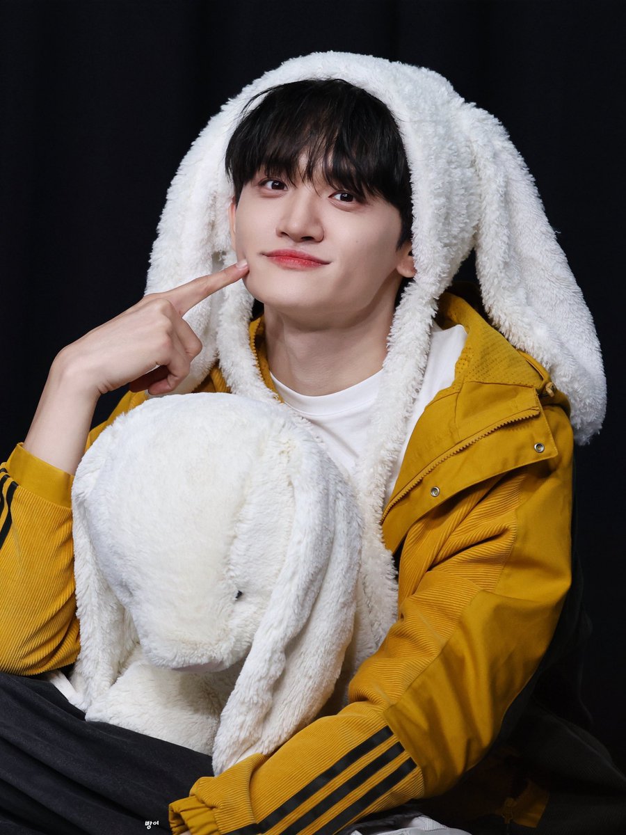 delu0_'s tweet photo. 토끼원상 짱 커여웡💕 https://t.co/2BmB53sRvH