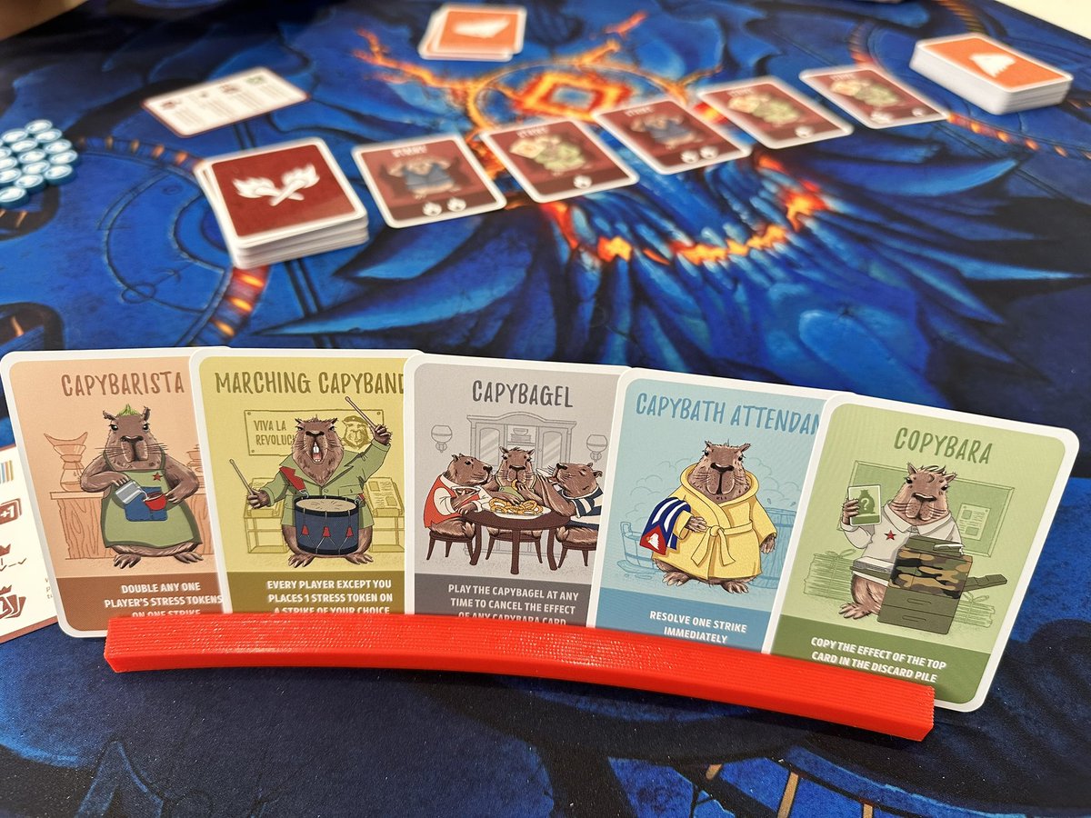 D_a_dos's tweet photo. Está pasando…
#ErnestoCapybara #JuegosDeMesa #ElTapadoDeEssen #MeParto #humor https://t.co/Ua4rssAUCk