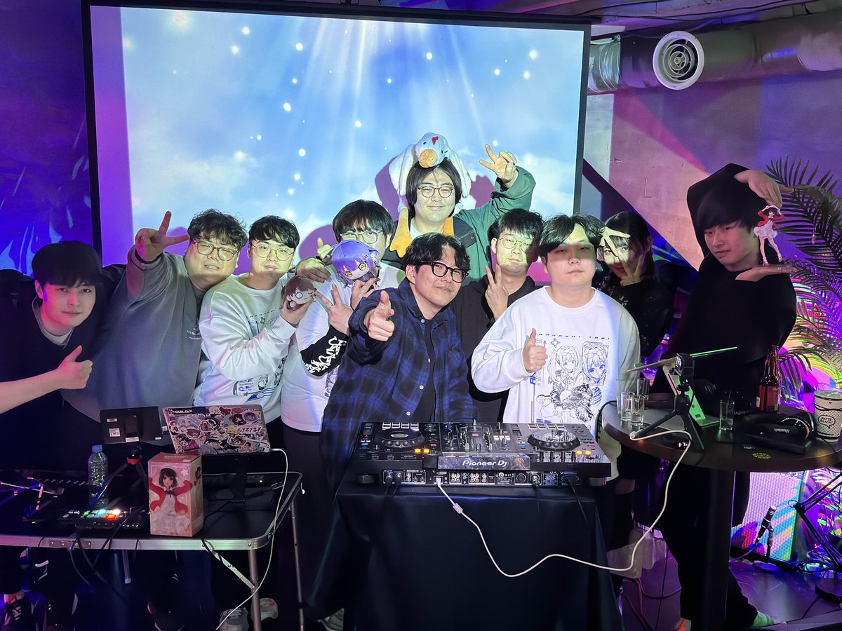 DiVe!!! vol.17 
📅2025/11/15(Sat.) 🕑 14:00~
💡INFINITY CLUB @ Seoul

DiVe!!! vol.17 찾아와주신 모든 분들께 감사드립니다!
올해의 DiVe!!!는 이것으로 마지막!
더욱 건강한 모습으로 내년에 찾아뵙겠습니다🥰
감사합니다!
모두 조심히 들어가셔요!

#DiVe_party