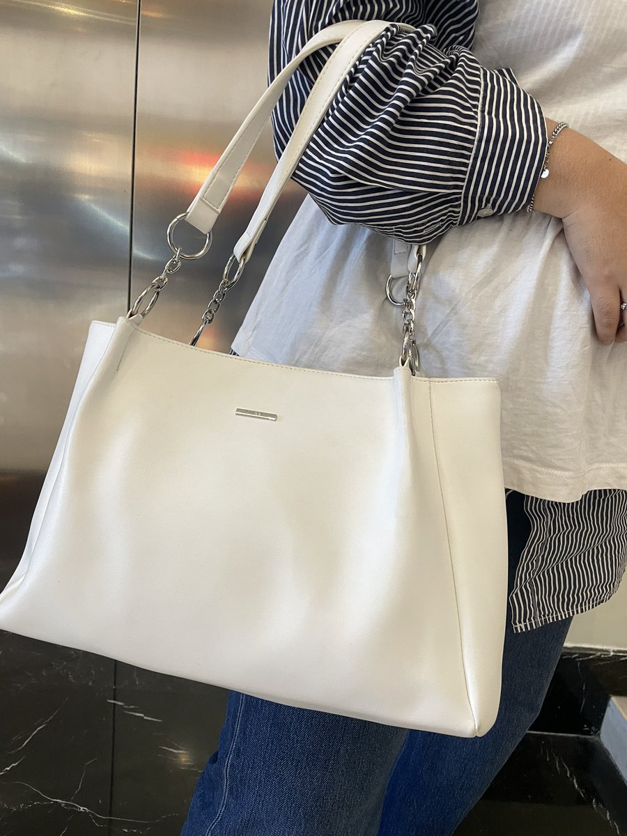 Ayudya Gita tweet media