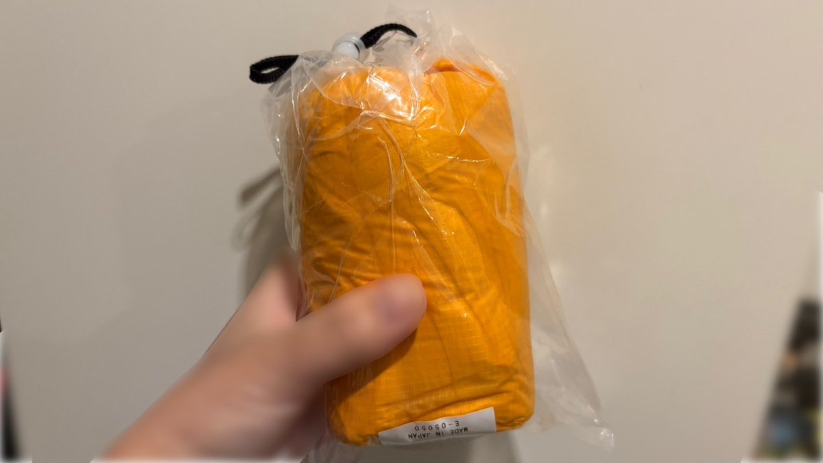 yuriyama1985's tweet photo. my new gear...
ライペンのツェルト(避難用テント)!!
登山の必須アイテムなのに買ってなくて(登山をなめるな)💦空き缶サイズで重さ240g、1〜2人用。張り綱も一緒に。これをテント泊に使う人もいるんだって😳低山日帰りでも毎回持っていくよ〜!
#RIPEN #ライペン https://t.co/oRt6hLYDw2