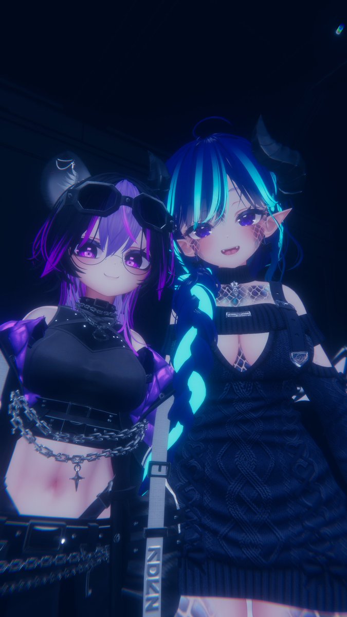 Nice meeting these 2 booth goobers who are chill and nice :3 

Together with <a href="/ShikaXomy/">Shika</a> and <a href="/Sharky_2002/">Sharky02</a>
#VRChatPhotography #BOOTH