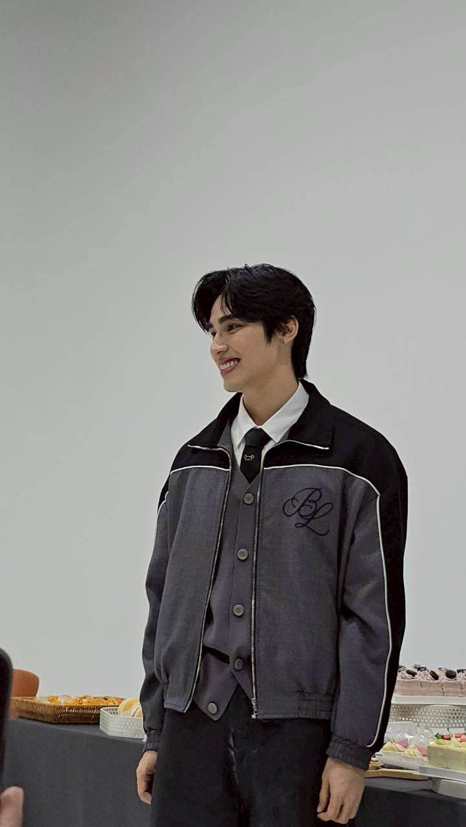 IsamaraAzevedo's tweet image. Poomphuripan ta maravilhoso nosso bebê poompps 
XILAXING LIVE WITH POOM
#xilaxingxpoom
#poompps 
#Poomphuripan