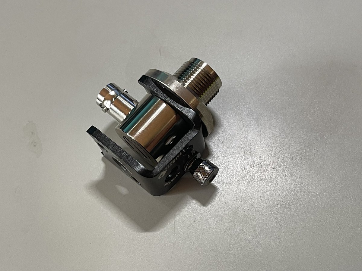 JS1HWN's tweet image. 以前から三脚に直接M型を
取り付けられたらな〜って
考えてたんだけ
その物がAmazonで売っていた❗️
ポチッと
CAD図書いて
材質はタイテニュウムで
削り出してもらおうかと思ってた
けど必要なくなったよ！
😊