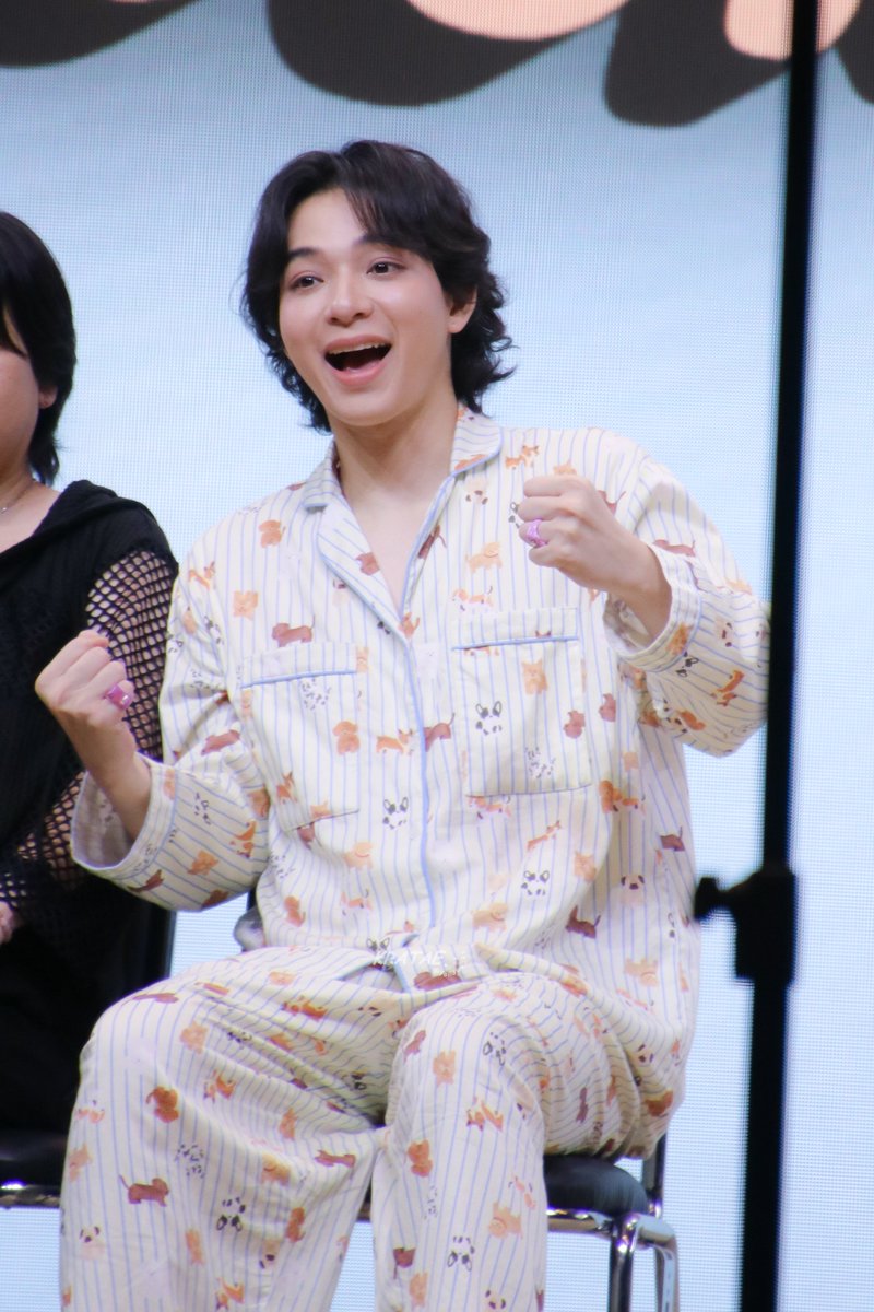 followu_kt's tweet image. เฮฮฮฮฮ้

:: 15112025 ::

MAXKYBAS OUR HOME

#MaxkyBas1stFM
#บาสเด็กอ้วนที่แท้จริง @basjtr