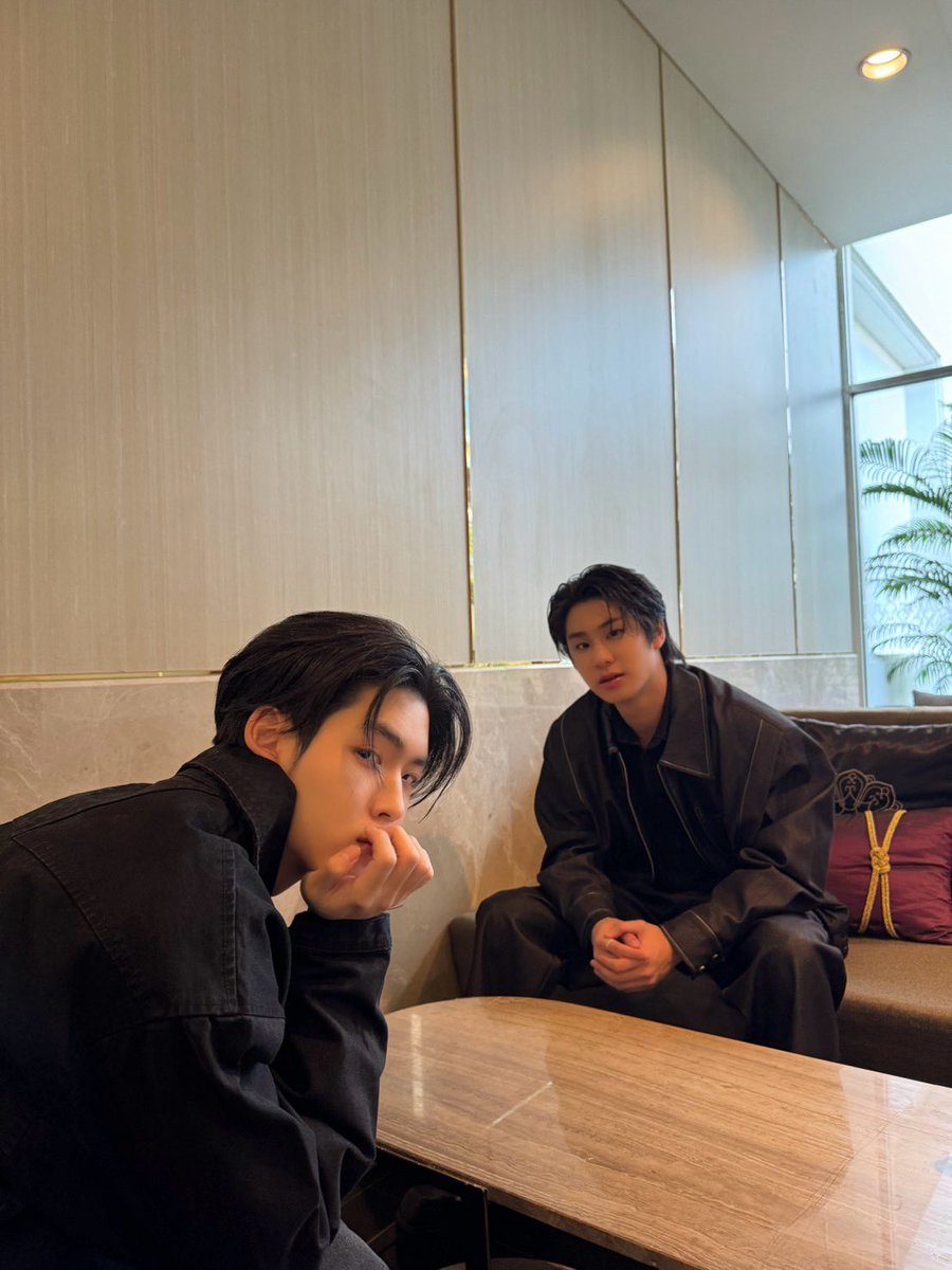 mickmetas's tweet image. ขอบคุณทุกคนที่มากันในวันนี้ด้วยนะครับเป็นอีกหนึ่งวันที่ดีมากๆเลยครับ กลับบ้านดีๆนะครับทุกคน ❤️ เเละก็ขอบคุณทาง Dr.Ally ด้วยนะครับที่เลือกพวกเราให้มาร่วมสนุกในวันนี้ ❤️

LUKEMICK 1ST DATE 1ST LOVE

#DrAllyxLukeMick