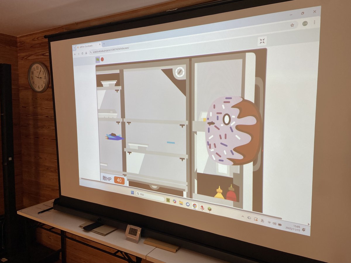 CoderDojoNara's tweet image. 本日の CoderDojo 奈良、発表ニンジャは二人どちらもグラフィック表現が秀逸でした。RPくんの新作「台所ウォーズ」はアイデアも作り込みも素晴らしいので色んな人に見てもらいたい。 #coderdojo #japan #nara #BeCool #scratch