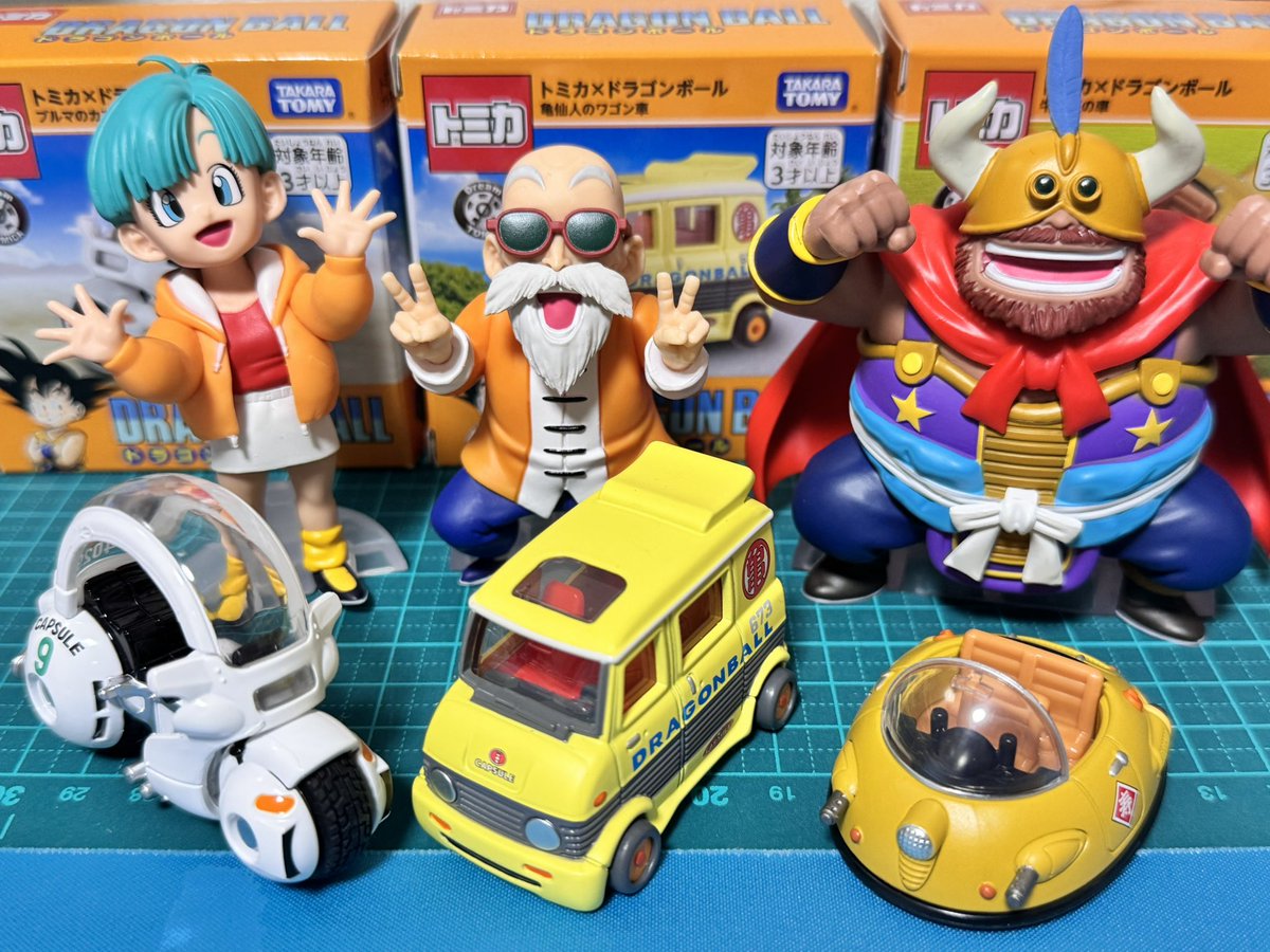 DRAGONBALL ・ブルマのカプセルNo.9バイク ・亀仙人のワゴン車 ・牛