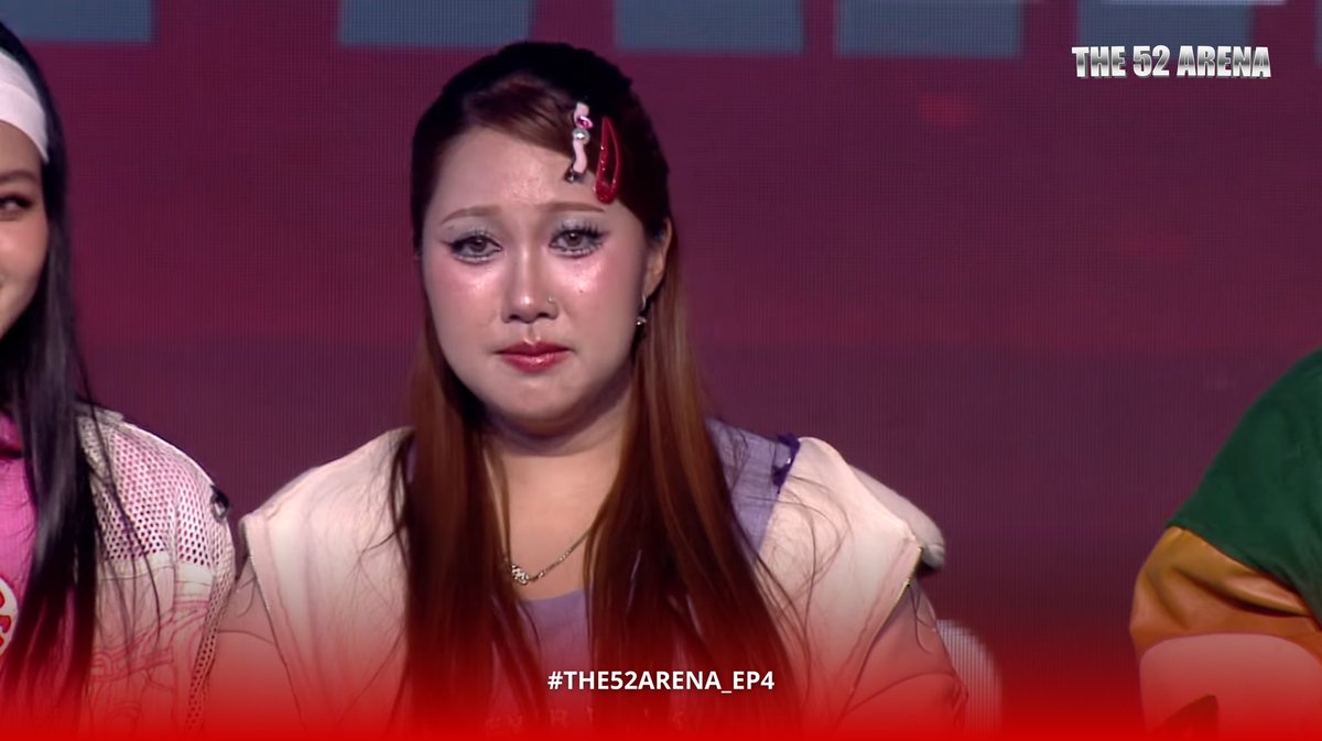 The52Arena's tweet image. Comment จากกรรมการ Gam Wichayanee
ถึงกลุ่มที่ 5 เพลง อยู่ในช่วงปรับปรุง

THE 52 ARENA EP4

#THE52ARENA
#THE52ARENA_EP4
#projext52