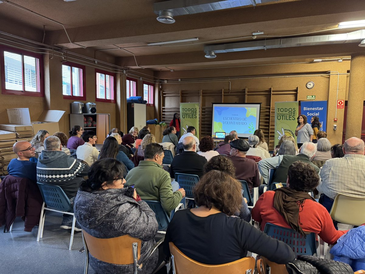 🍁🤝 Hoy se desarrolla el Encuentro de Otoño de Voluntariado, una cita dedicada a la interculturalidad, donde se ha puesto en valor la importancia de construir una ciudad diversa e inclusiva.

🌍<a href="/RaulHdezDelgado/">Raúl Hernández 🏳️‍🌈</a> ha agradecido la labor de todas las personas voluntarias
