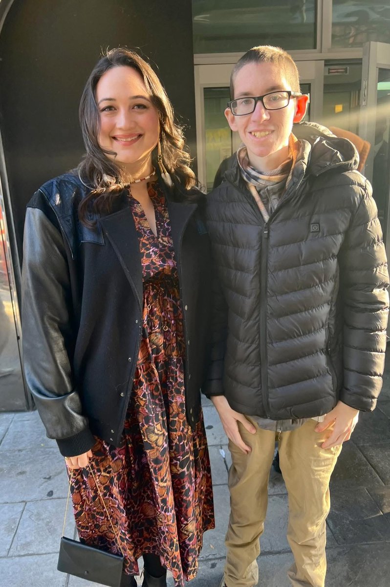 Lily Gladstone Updates tweet media