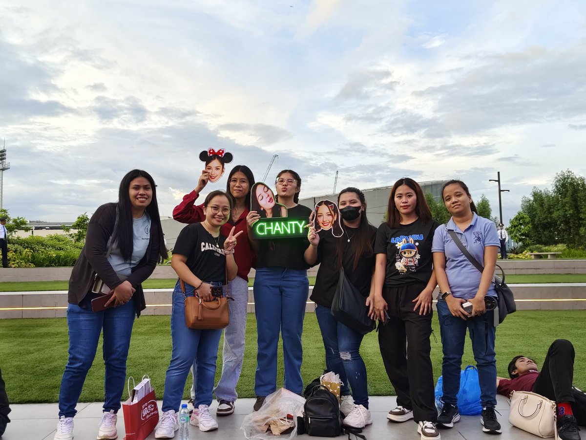 dianalimuco's tweet image. #LapisForChanty