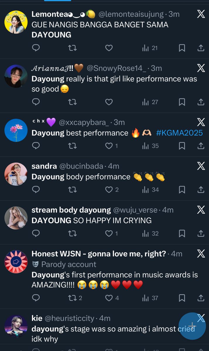 RahBona's tweet photo. I’m so happy to see ujung and non/new ujung praising Dayoung performance 😭 i’m so proud of my girrl https://t.co/7twA6fFHDE