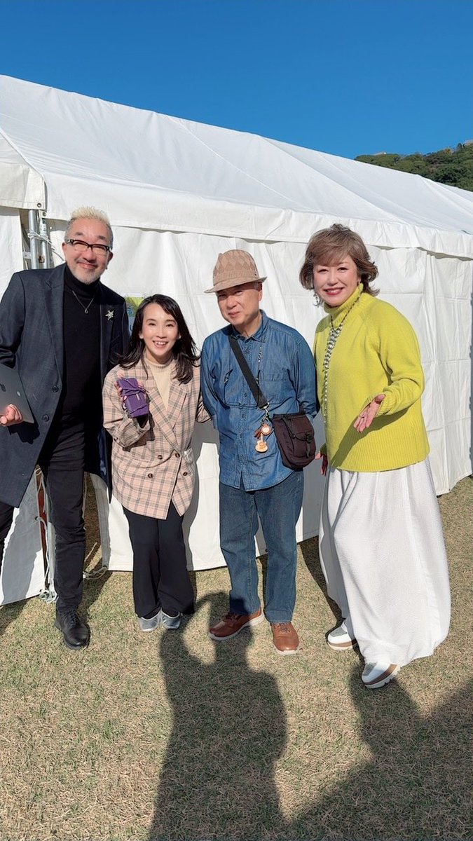 えひめ・まつやま産業まつり With メディアパーティー　すごいもの博2025

松山城址公園の特設ステージでの野外LIVEは8月みたいに暑かったです✨トワ・エ・モアの芥川澄夫さんと「誰もいない海」をデュエットさせて頂きました🥰「会いたい」の主人公と重なりました✨よしの&amp;まさえの歌も圧巻でした🎤