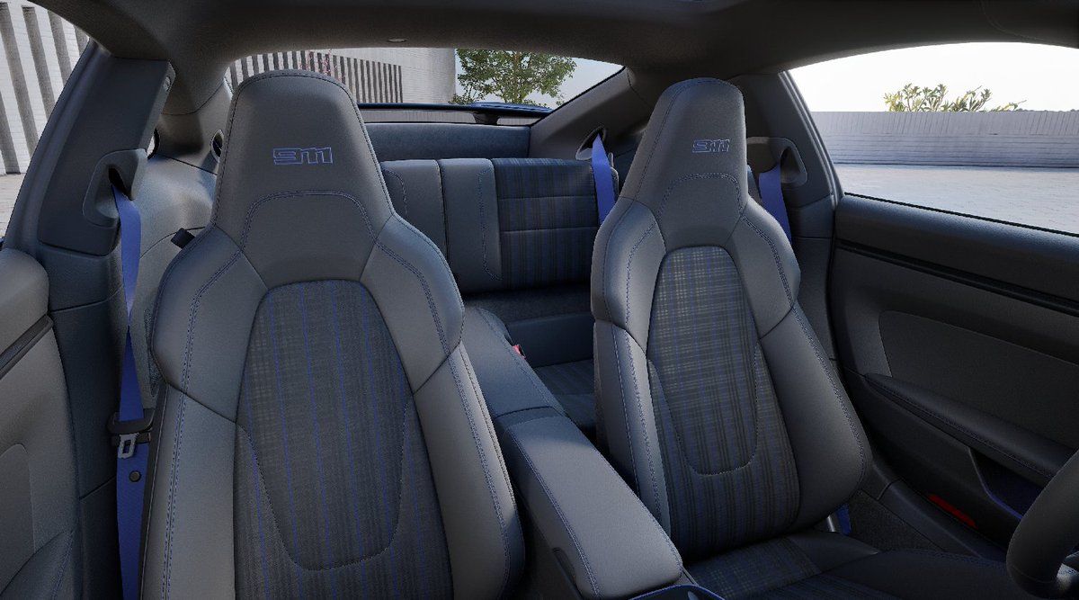 UltimativCars's tweet image. Next #configuration is the #Porsche 911 [992.2] as #Carrera #Coupé #T:

in Superior Red met. (incl. Aerokit) w/ el. glass sliding sunroof, Privacy Glass, add. #CarreraT-interior pack &amp;amp; RS Spyder-rims in Vanadium-Grey.

Full list w/ all options: t1p.de/cb13z
(in German)