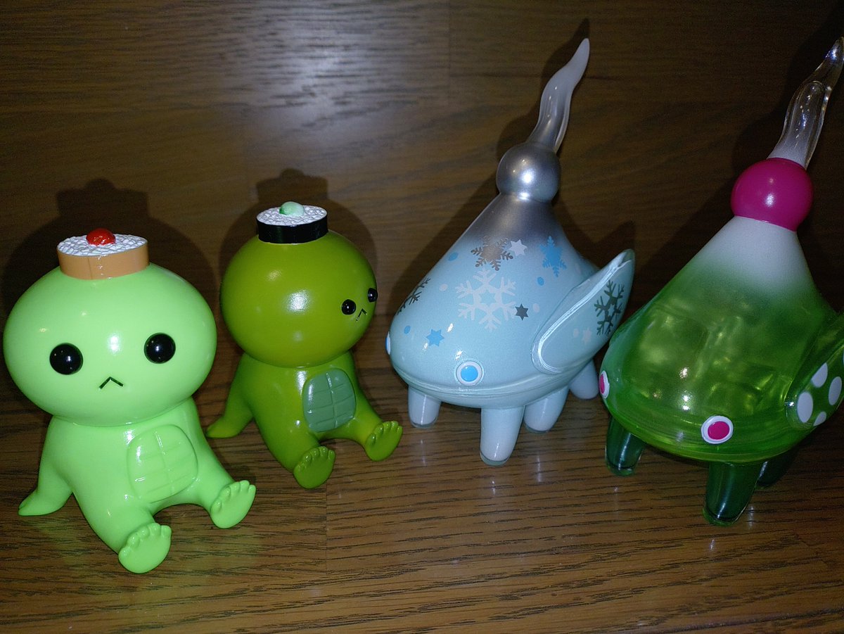 1192burn's tweet image. デザフェス。開始1時間で多めに持ってきたはずの軍資金が全て溶けてしまった。めちゃ楽しいけど怖い所💦

#デザフェス62 
@humanrobot_toys
@ohno_yuya_works
@renaloid00
@turtleyokai
@Hanamusic_toy
@terrys_factory