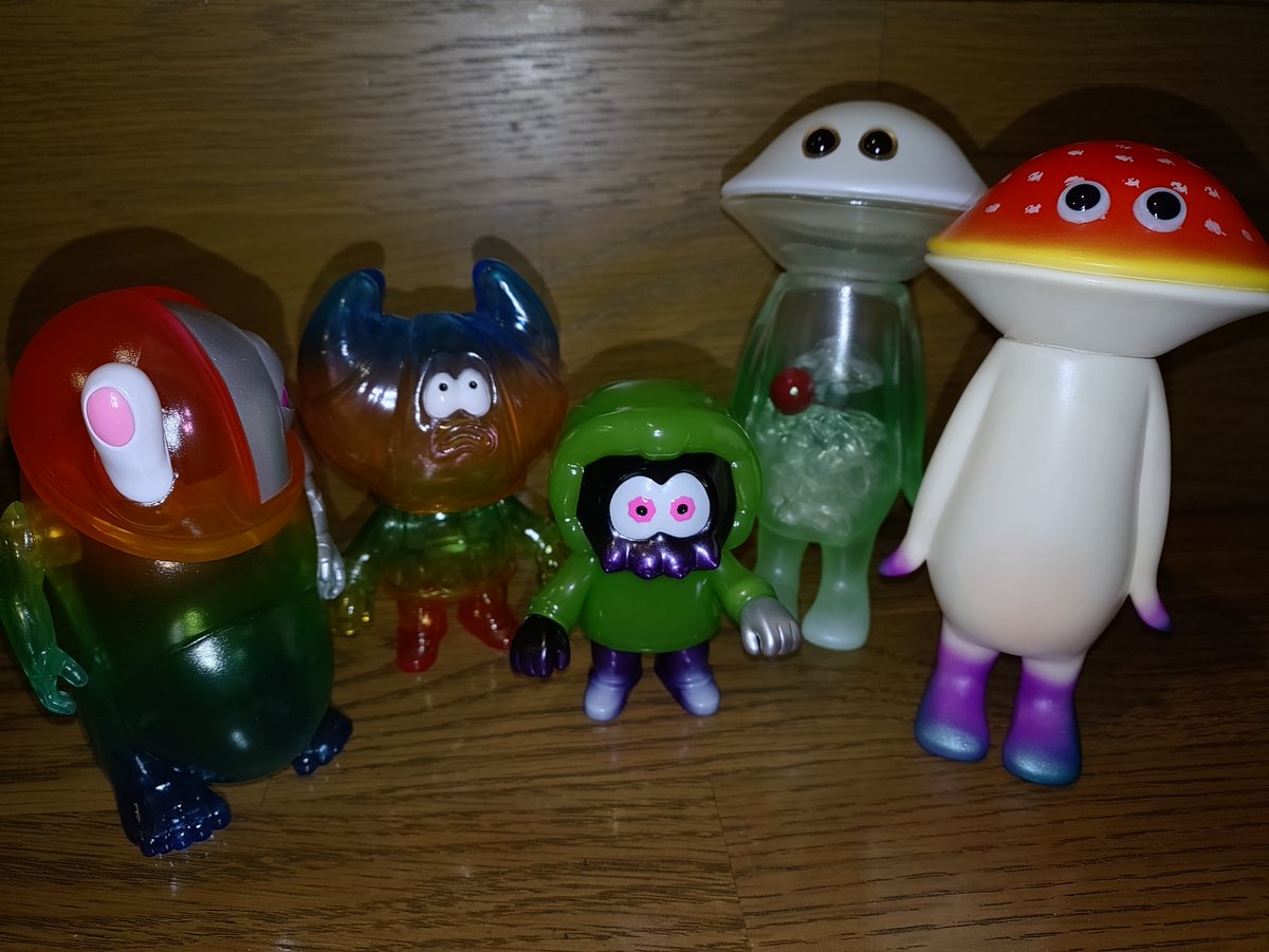 1192burn's tweet image. デザフェス。開始1時間で多めに持ってきたはずの軍資金が全て溶けてしまった。めちゃ楽しいけど怖い所💦

#デザフェス62 
@humanrobot_toys
@ohno_yuya_works
@renaloid00
@turtleyokai
@Hanamusic_toy
@terrys_factory