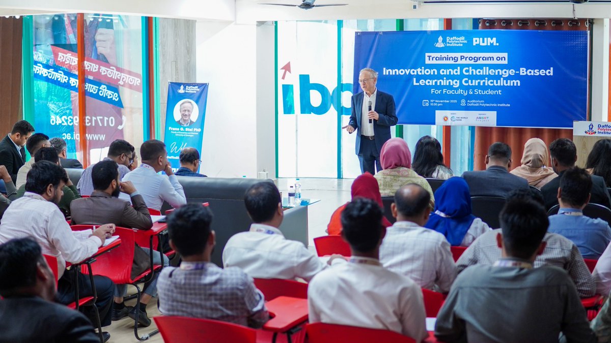 DaffodilPoly's tweet image. 👏উন্নত বিশ্বের সাথে তাল মিলিয়ে ড্যাফোডিল পলিটেকনিকের শিক্ষার্থী–শিক্ষকদের উদ্যোক্তা, ইনোভেশন ও প্রতিষ্ঠান উন্নয়নে এগিয়ে নিতে শুরু হলো &apos;Training Program on Innovation and Challenge-Based Learning Curriculum&apos;.

#DaffodilPolytechnic #PUMNetherlands #Entrepreneurship #Innovation