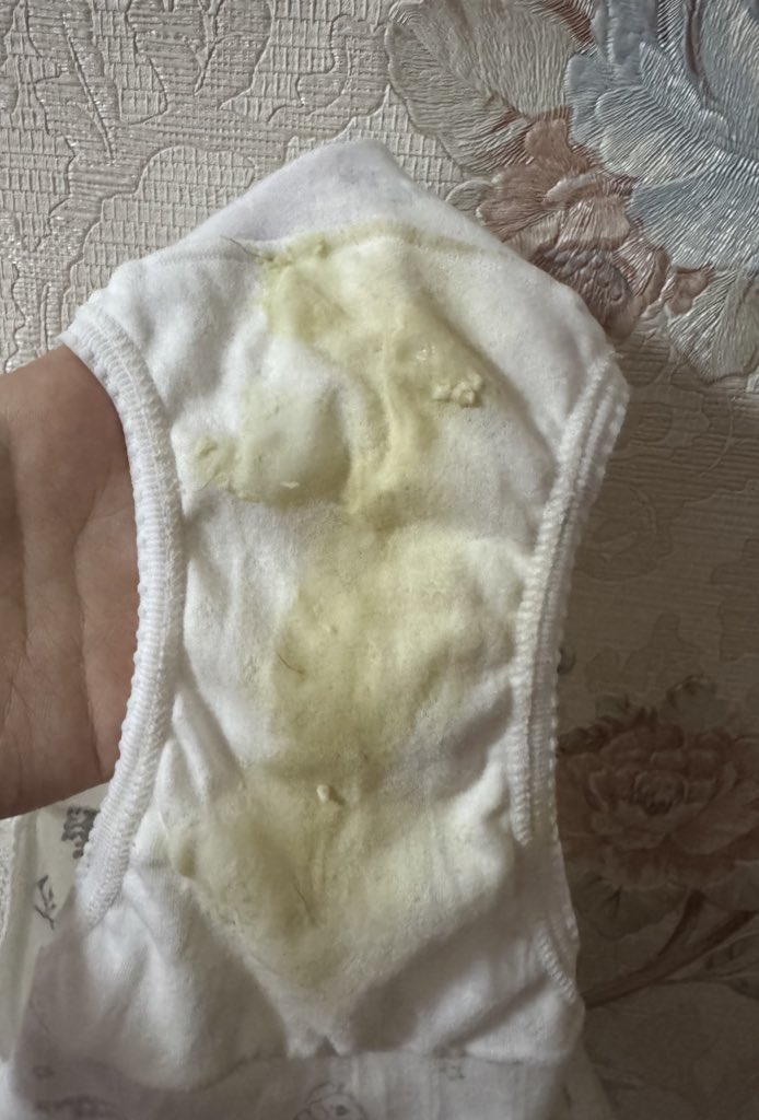 酸骚味的内裤。上个月好几个哥哥找我要
#原味内裤