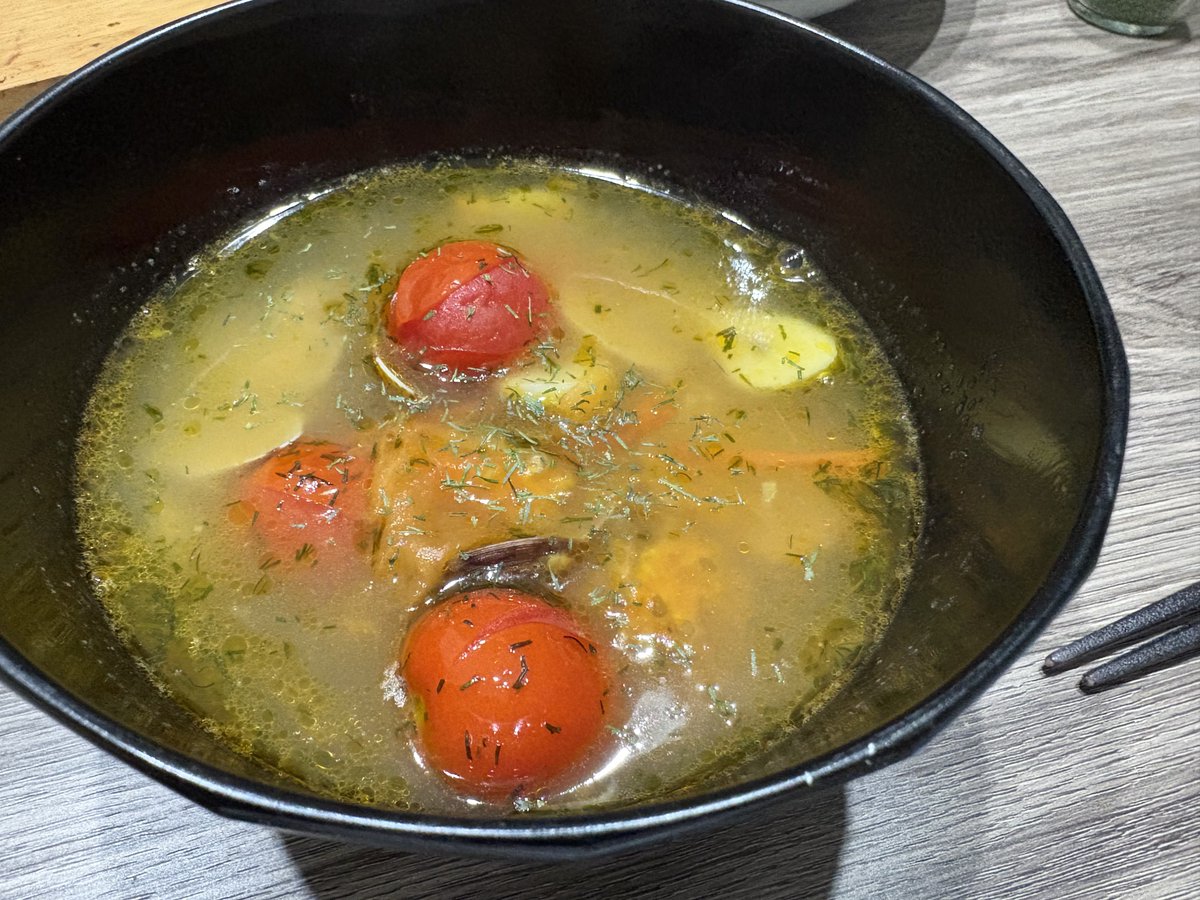 10年ぐらい食べたいと思ってたけど作ってなかったトイキさんのアサリのディルスープをようやく作りました
考えたひと天才だわこれ