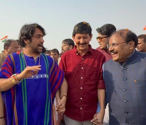 सनातन एकता के उद्देश्य को साकार करने के लिए यात्रा पर निकले परमपूज्य संत बागेश्वर धाम सरकार का सान्निध्य और आशीर्वाद मिला। इस अवसर पर दादा दयालु भी उपस्थित थे।