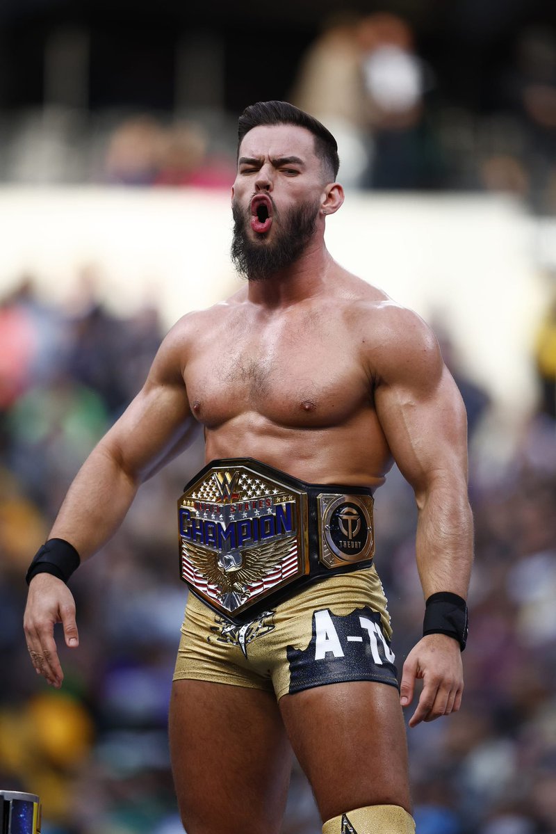 jxVJM9yEcIrhKD6's tweet image. I want you to think about one thing @TripleH the only right choice for the fifth man in The Vision for War Games is Austin Theory (@_Theory1) let him be a part of the match at Survivor Series and give him the push he deserves 
@WWE 
#WWERaw  #WWESmackdown #WeWantTheory