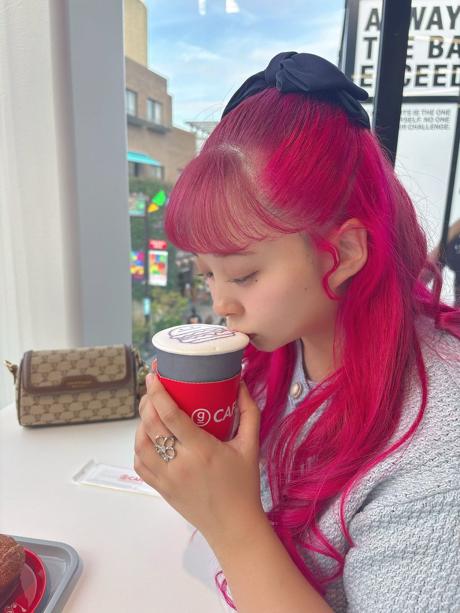 寒くなりすぎて
服装わかんないーーーよ🍵

風邪とかひいてない？