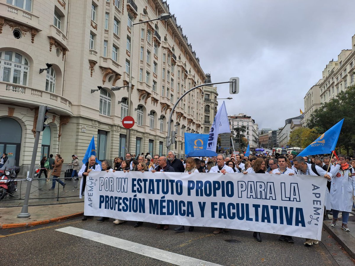 📢 Metges de Catalunya participa a la manifestació d’aquest dissabte a Madrid per reclamar un espai propi de negociació per al personal facultatiu.