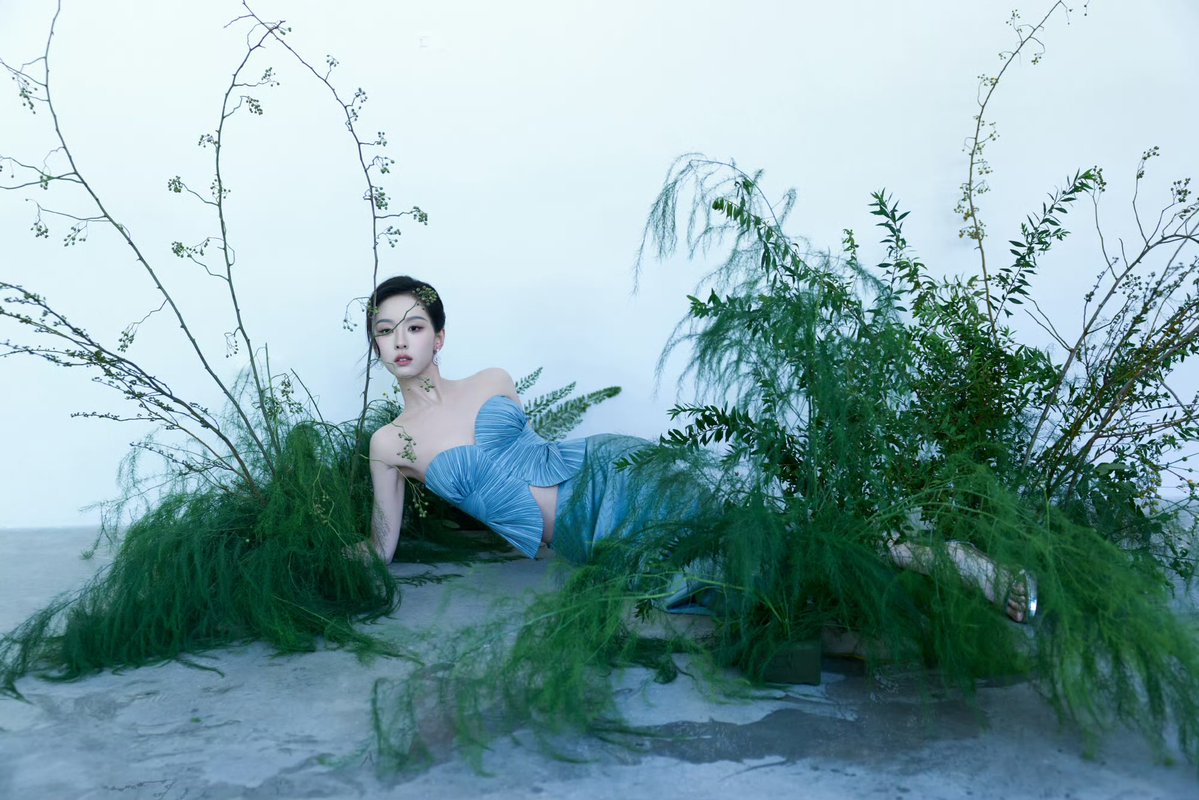 dramapotatoe's tweet image. #ChenDuling in second look for the 38th China Film Golden Rooster Awards

More - weibo.com/6797200800/523…