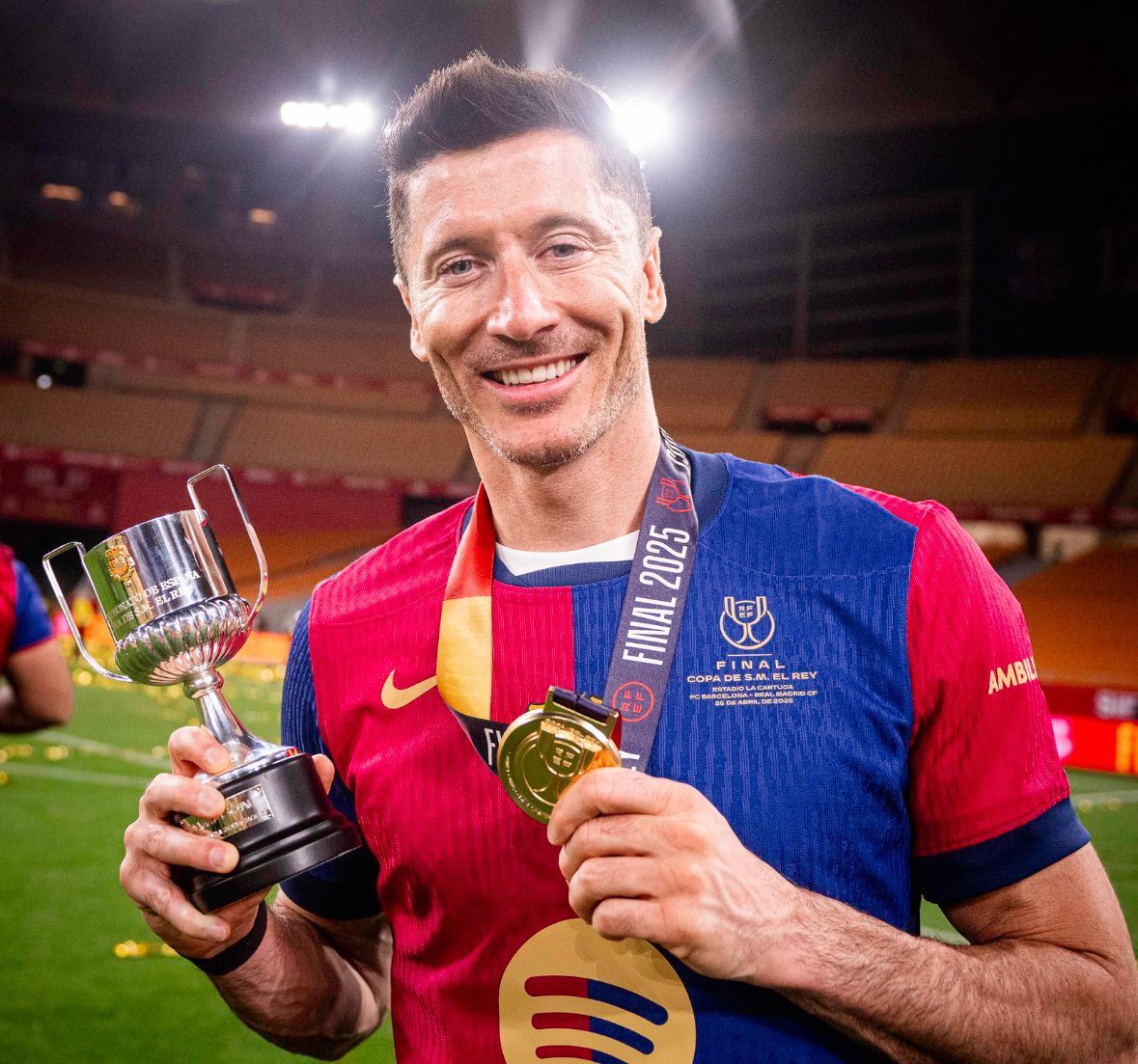 🚨🔵🔴 Robert Lewandowski has never considered a January exit from Barça and retirement also not part of the current conversations.

Full focus on Barça until June to win all titles possible and then chances to part ways/try new career chapter.
