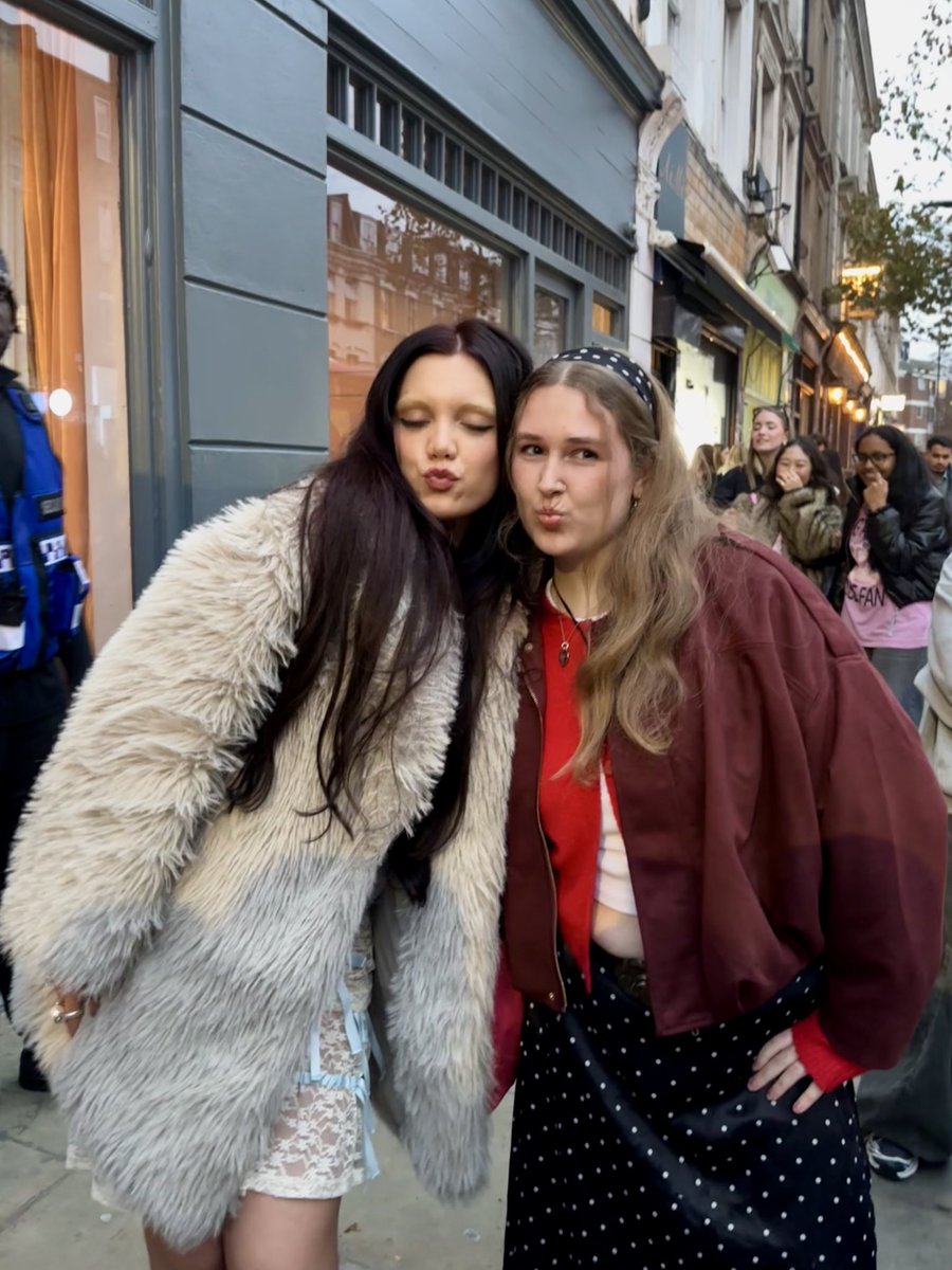 oh we really grew up <a href="/alessir0se/">ALESSI ROSE</a> ☹️💕come a longggg way since those little hangouts and it’s an honour to get to watch you shine ♡