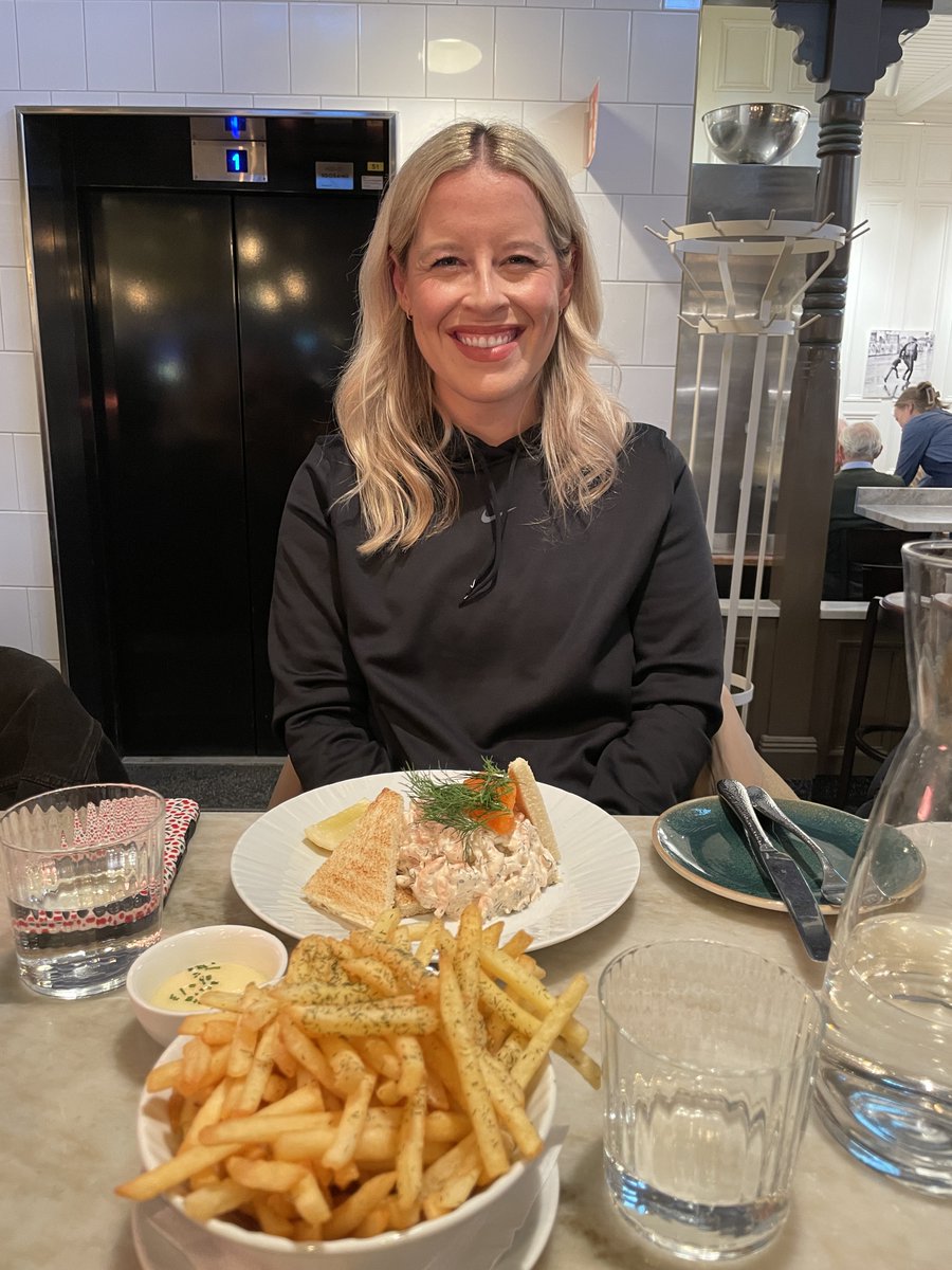 PensInsideScoop's tweet image. Sidney Crosby said Toast Skagen is his favorite Swedish food: &quot;That stuff is unbelievable. It’s so good.&quot; 

Rickard Rakell said the best one he&apos;s ever had is at Lisa Elmqvist in the Östermalms Saluhall. I went and got it, and have to agree with Sid. I loved it!