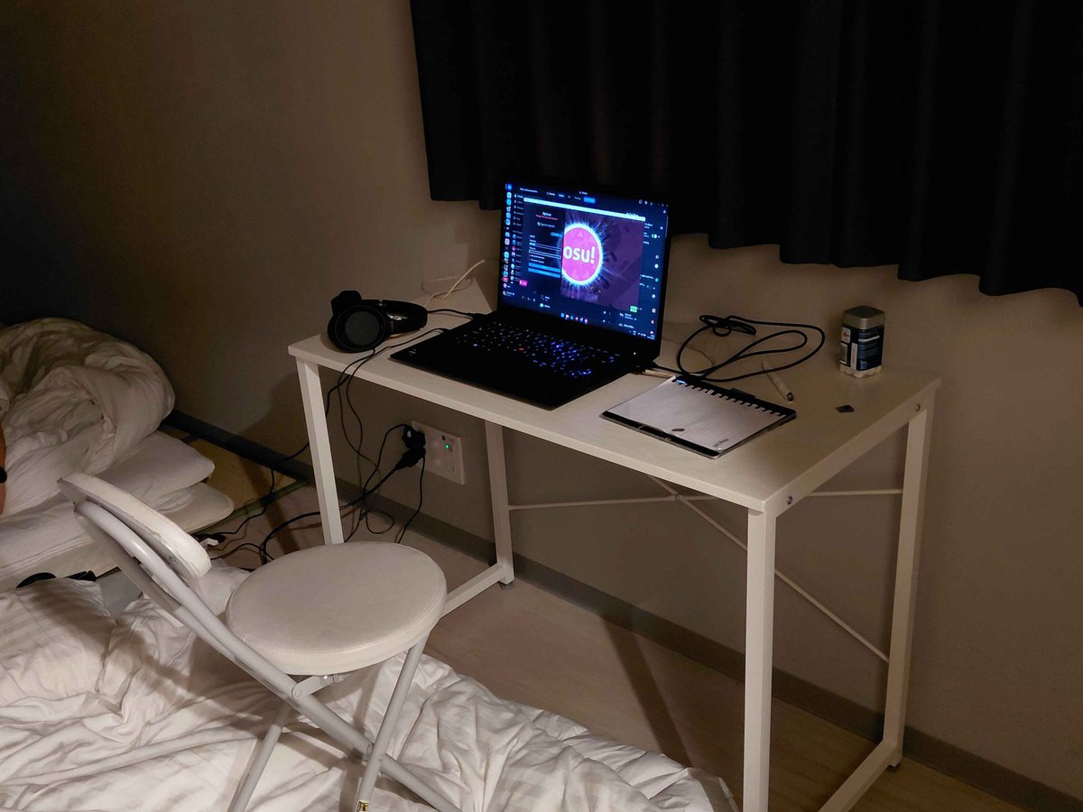 3000$ pc? 200$ keyboard? 500hz monitor?

don't need to rely on these crutches, i can game hard on this