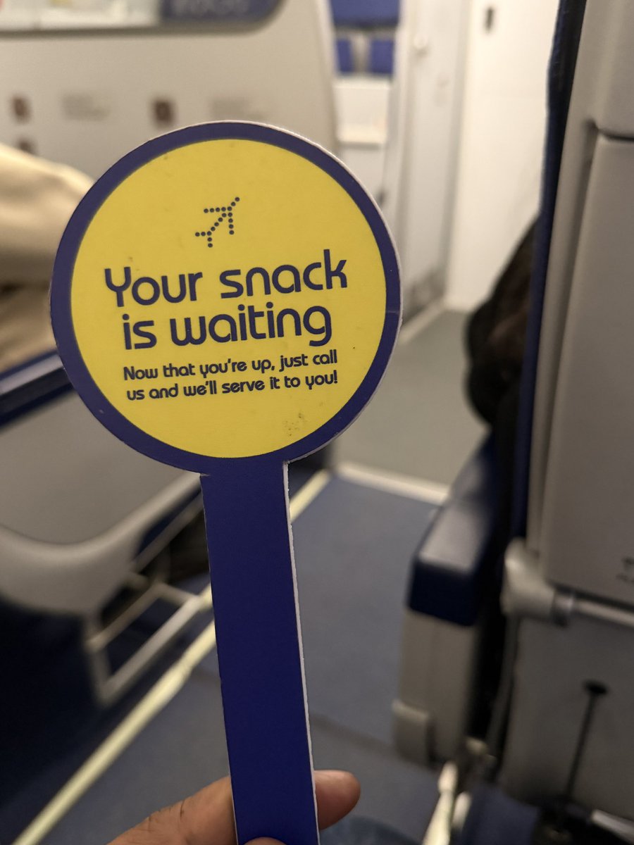 Looks <a href="/IndiGo6E/">IndiGo</a> is stepping up! Shoutout to crew member Tarun for making my flight #6E431 an amazing experience today. Is it the airline or the crew ? Either way, impressed! #IndigoAirlines #CustomerExperience