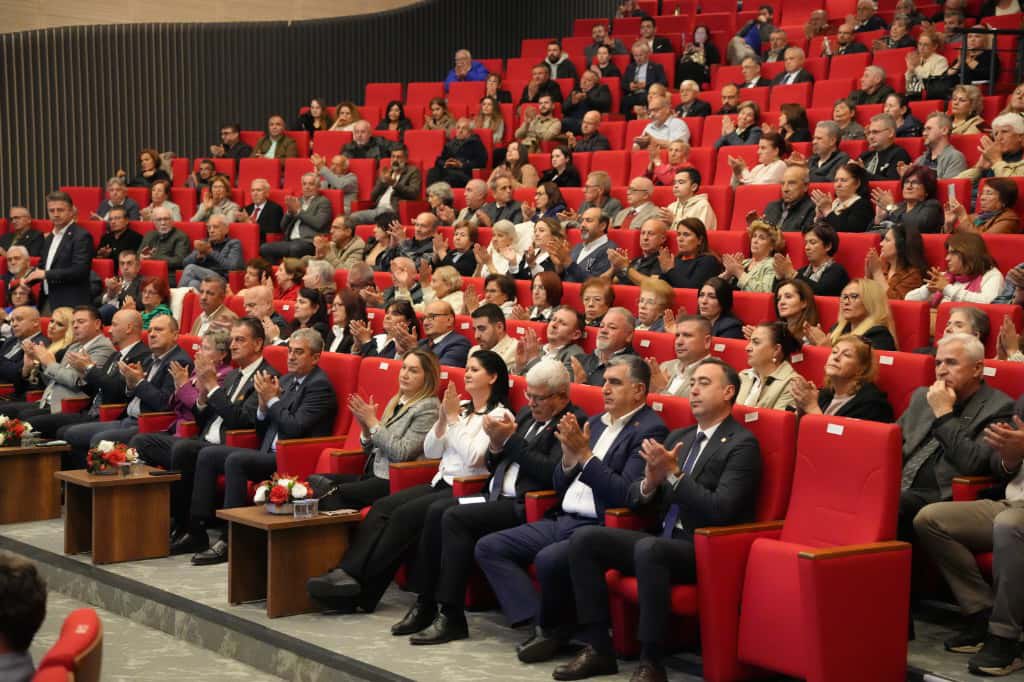 📌Belediyemiz ve Atatürkçü Düşünce Derneği Çorlu Şubesi iş birliğiyle düzenlenen “Atatürk’ün Yolunda Demokrasi” konferansında, Ulu Önderimiz Mustafa Kemal Atatürk’ün aydınlattığı yolda demokrasiyi, cumhuriyetimizi ve çağdaşlaşma ülkümüzü yeniden ve hep birlikte konuştuğumuz çok