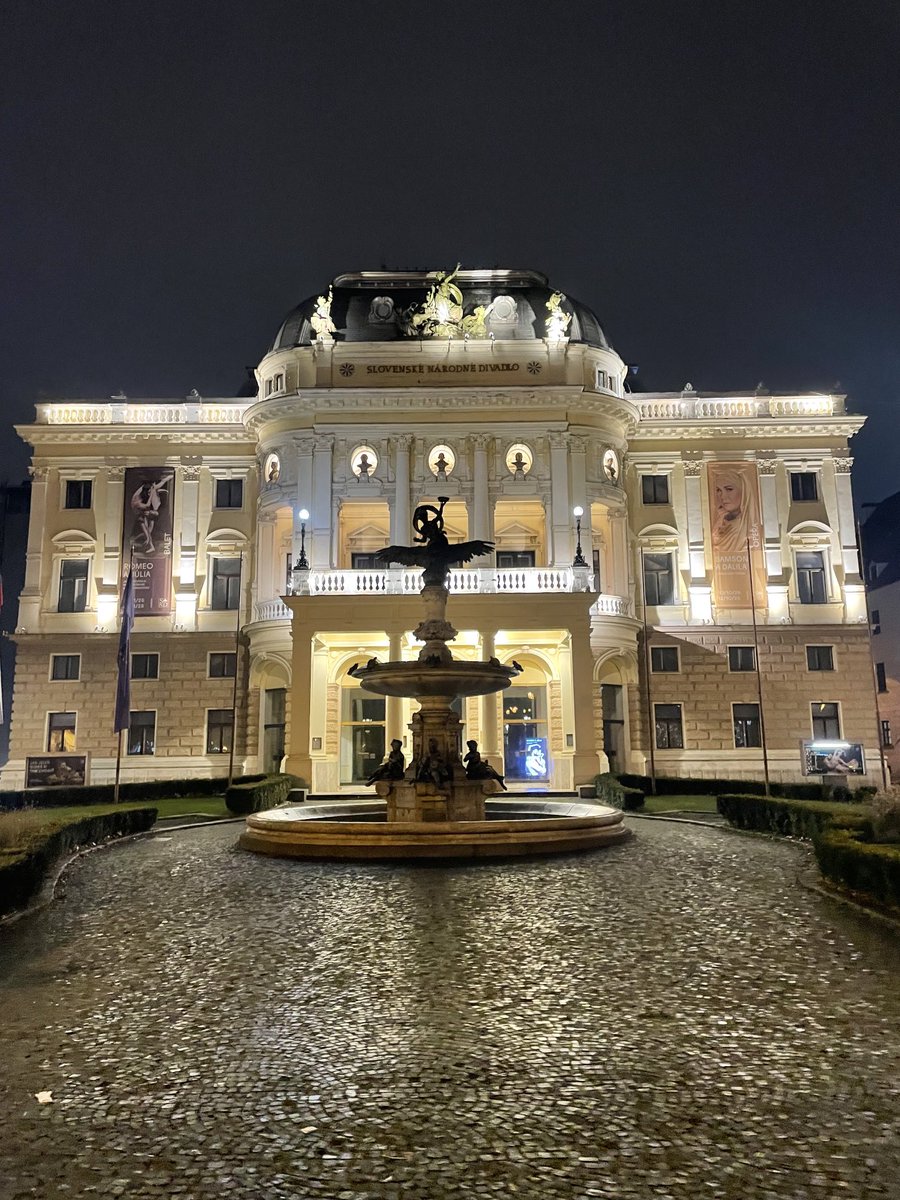 Jednou ročně se setkává vedení všech lékařských fakult ČR a SR na čele s děkany a je to vždy velmi zajímavá výměna názorů a zkušeností. Letos byla hostitelským městem Bratislava. Poděkování za výbornou přípravu akce patří Lékařské fakultě Slovenské zdravotnické univerzity.