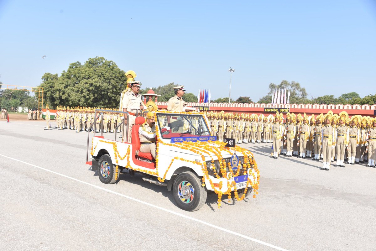 CISFTraining's tweet image. Passing Out Parade – 59th Batch Constable/GD at CISF RTC Deoli!🇮🇳

Shri Abhishek Goyal, IPS, IG/Western Sector, graced the Passing Out Parade as the Chief Guest at CISF RTC Deoli, where 1,702 trainees successfully completed their basic training and joined CISF. 🇮🇳
@CISFHQrs