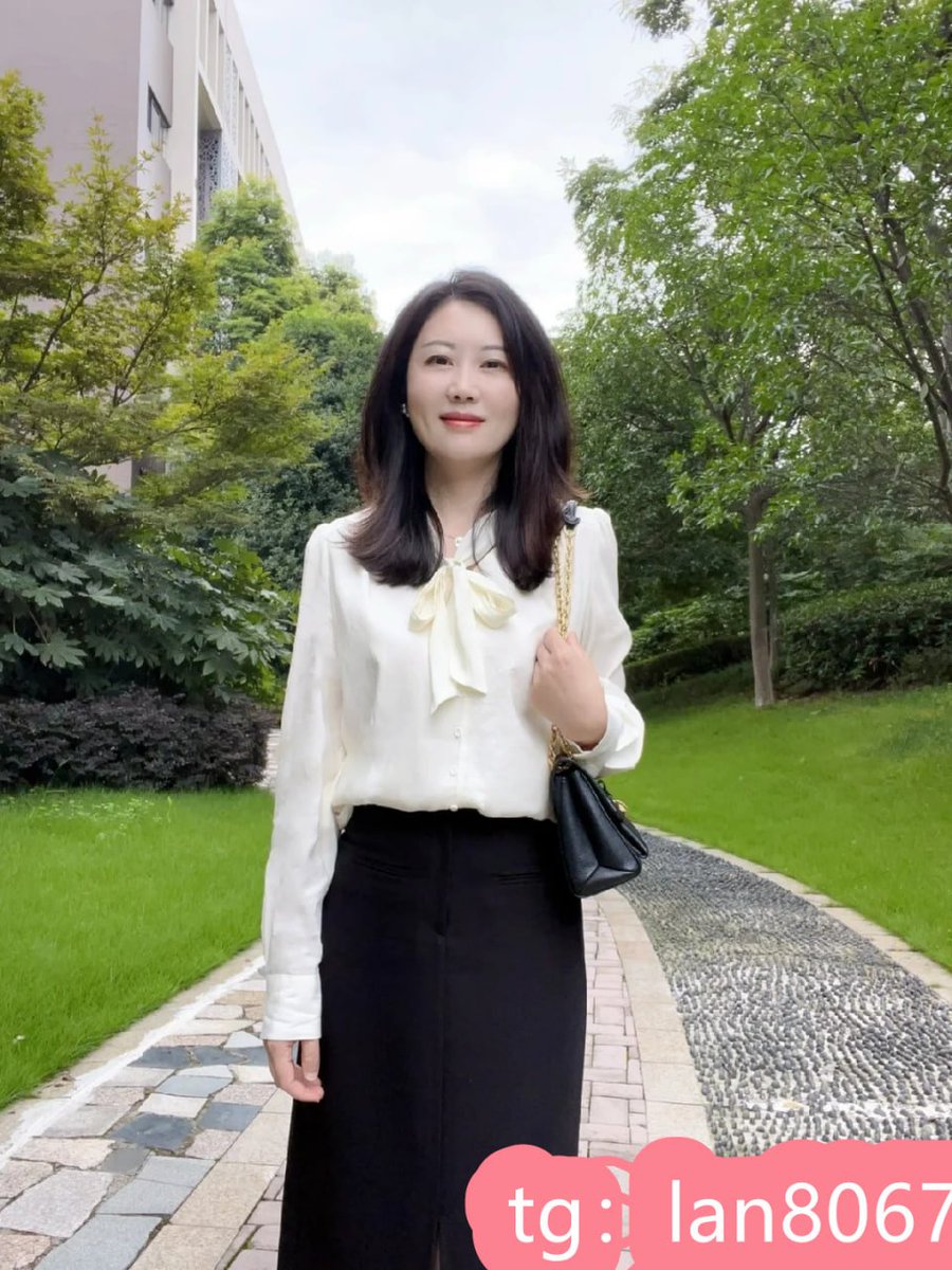 下課了
有想跟老師嘗試新的姿勢嗎 https://t.co/rh6RnrbD7l
