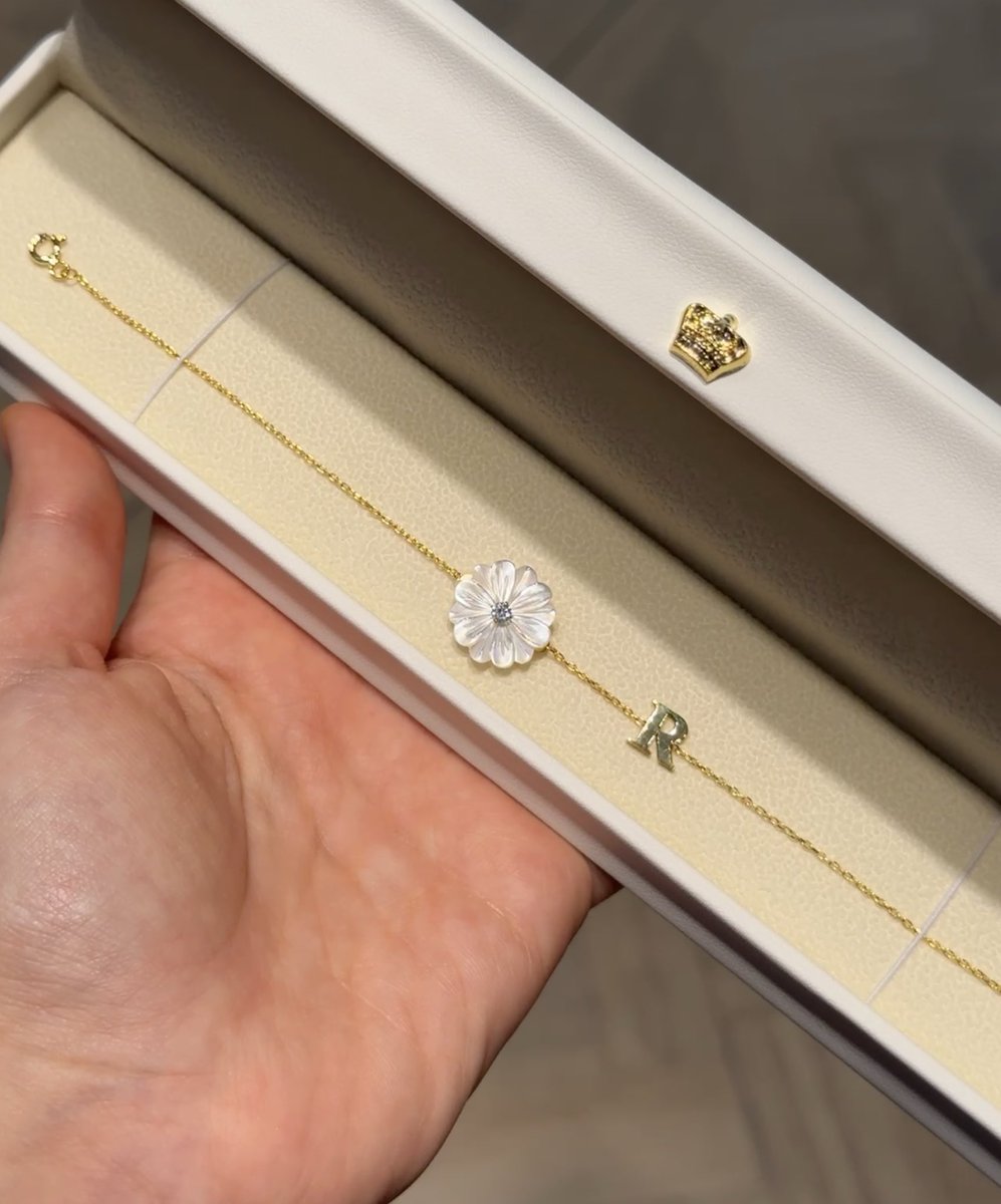 vayepearls's tweet image. Hala kasımpatı almayan kaldı mı 🥹