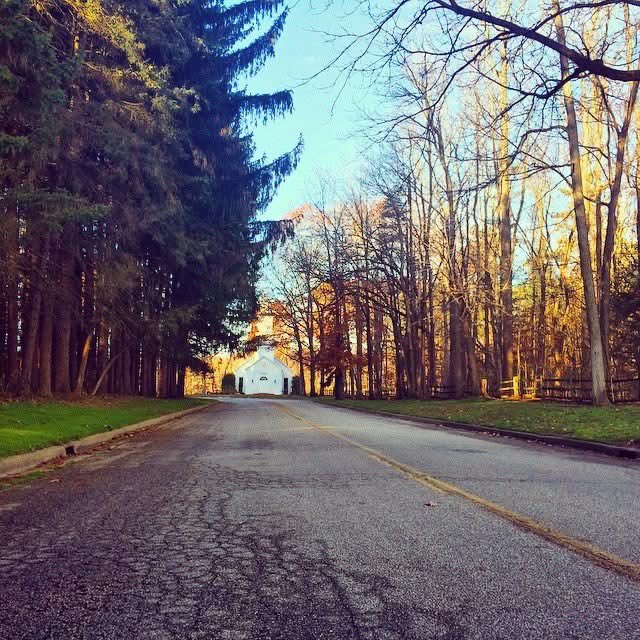 wave_express's tweet image. Thankfully, fall has decided to stick around a little longer…making the driving views amazing. #fallviews #rvtransporter