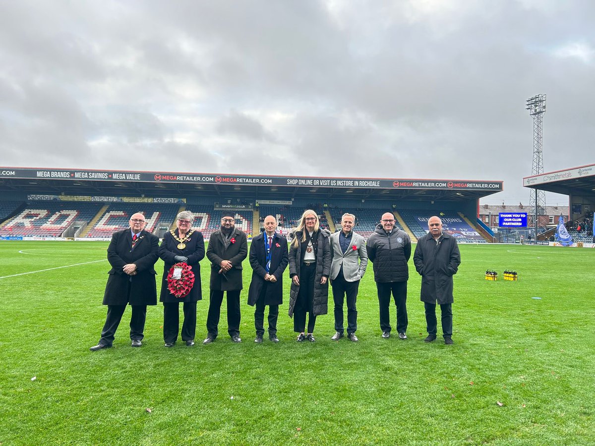 TarranRebecca's tweet image. Honoured and privileged to attend the Remembrance fixture at @officiallydale with @JEMsoc @leerigbyfdn @GMLO_UK Fantastic 3 points too!