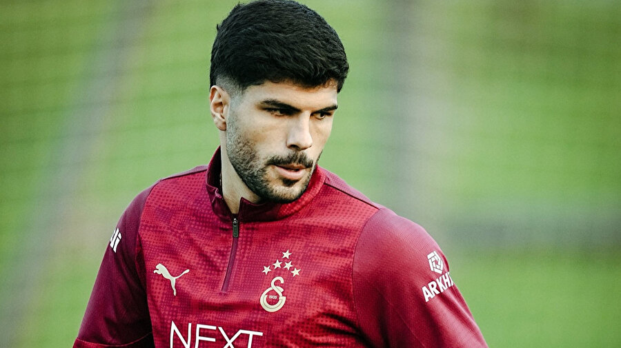 Galatasaray oyuncusu Eren Elmalı'nın bahis oynadığını unutma, unutturma.