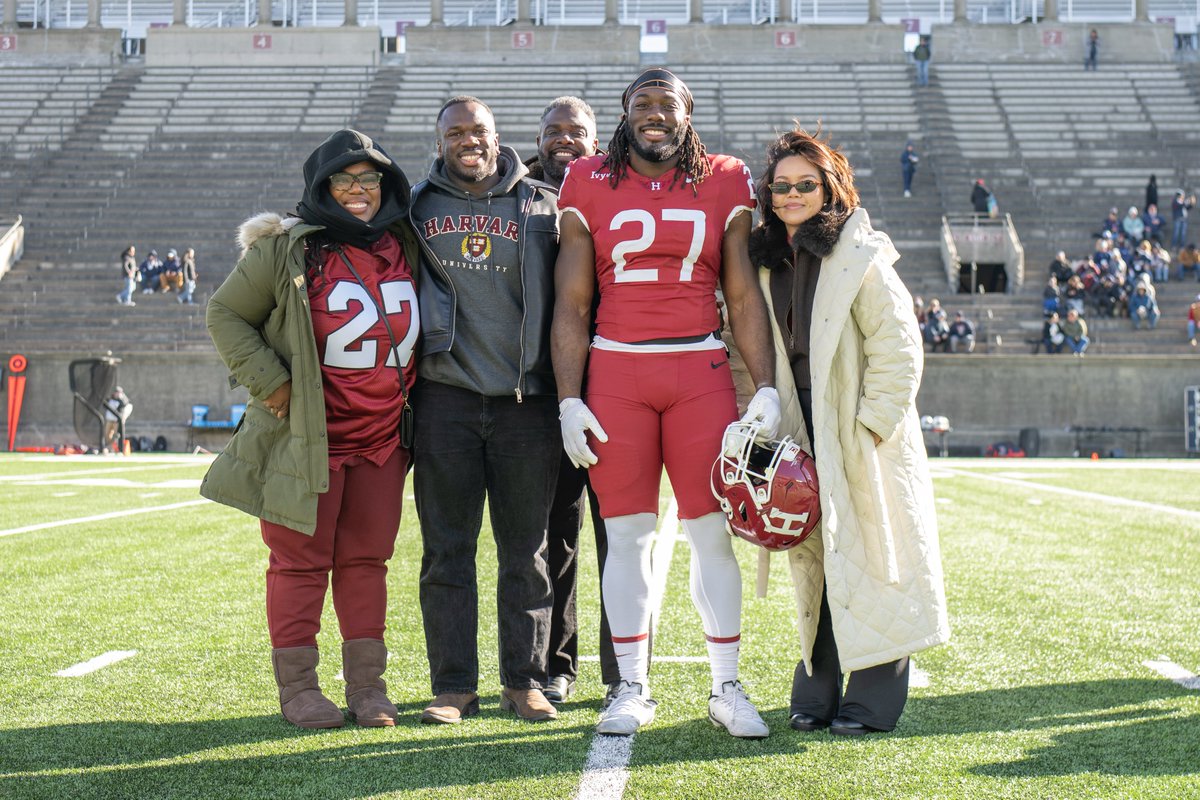 Harvard Football tweet media