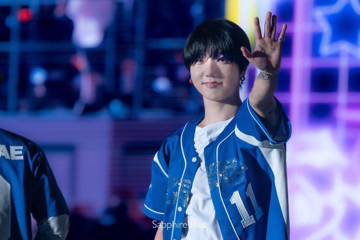 20251114 SuperShow10 inTaiwan

💙 <a href="/shfly3424/">Yesung</a> 
今天的金先森已經開心到我嚇傻了

—
🈲二改  轉載註明出處

#슈퍼주니어 #SUPERJUNIOR 
#예성 #YESUNG #藝聲 #イェソン
