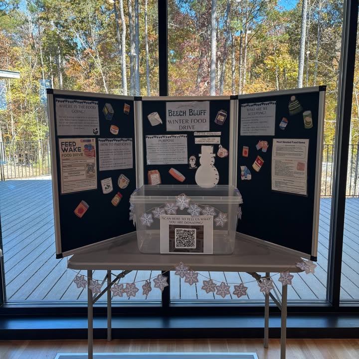 Join #BeechBluff County Park for a food drive benefiting the Fuquay Varina Emergency Food Pantry! Drop off items at the Park Center until Dec 31. 🎉🍞🔔 #FoodDrive #CommunitySupport