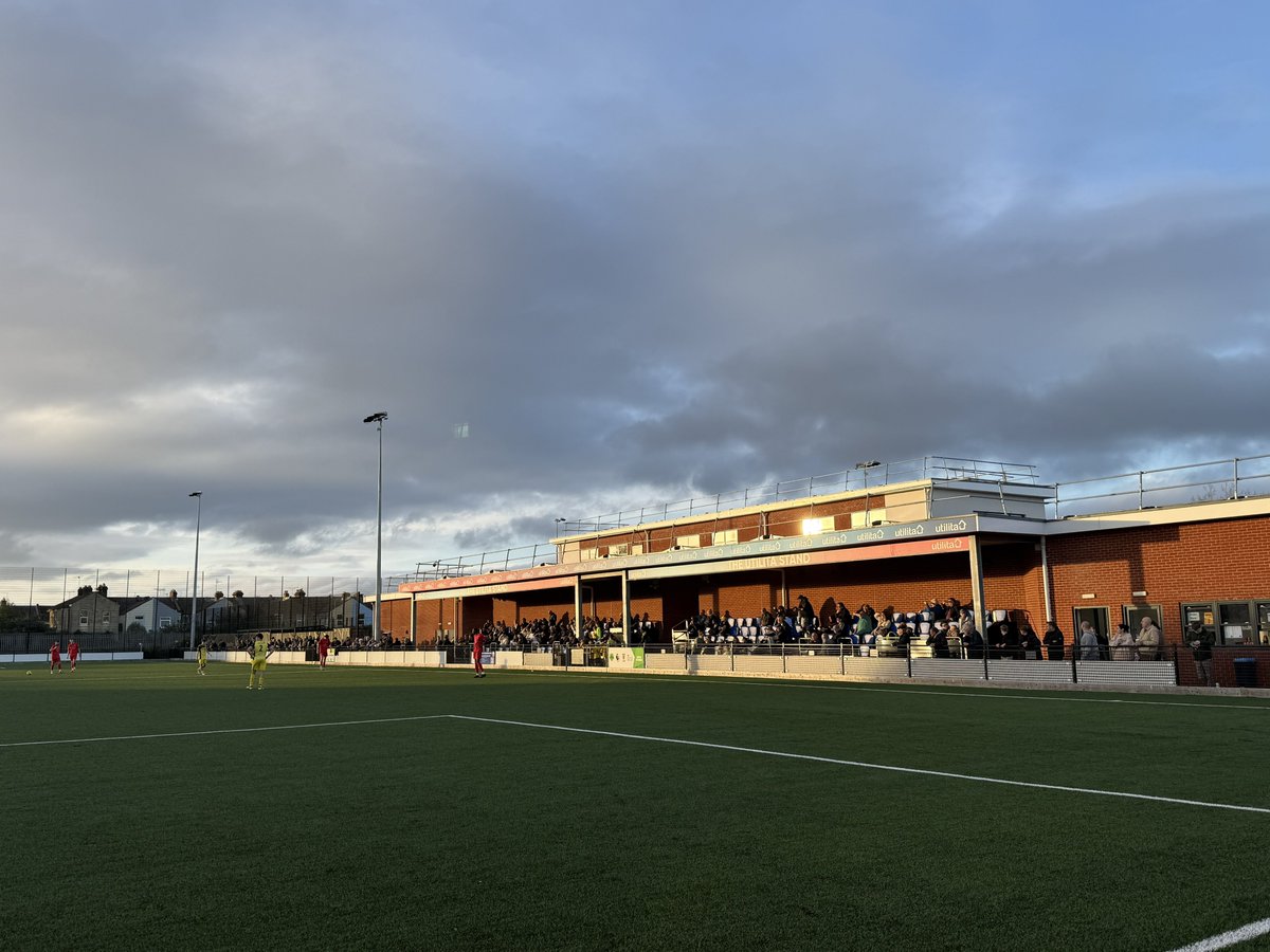 PompeyNewsNow's tweet image. FT: @MONEYFIELDSFC 4-2 @South_ParkFC 

🟡🟡 Franklyn 
🟡 Singerr 
🟡 Blankson 

#LocalFootball #NonLeague 

@IsthmianLeague