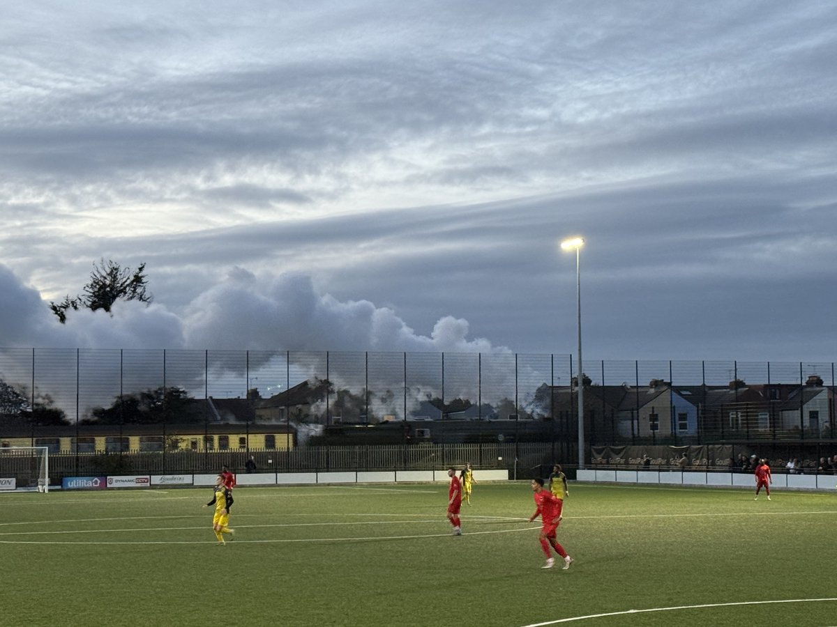 PompeyNewsNow's tweet image. FT: @MONEYFIELDSFC 4-2 @South_ParkFC 

🟡🟡 Franklyn 
🟡 Singerr 
🟡 Blankson 

#LocalFootball #NonLeague 

@IsthmianLeague
